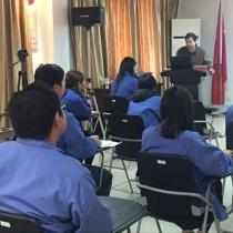 ���齨����